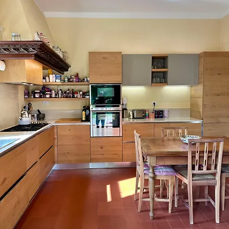 Daire Huge Garden & Walk To Town *