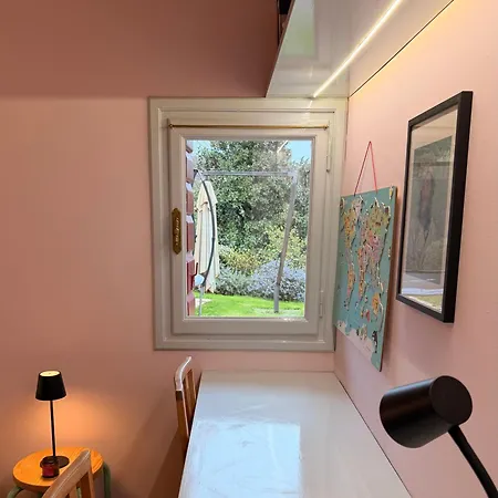 Huge Garden & Walk To Town Daire *